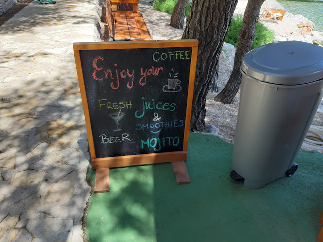 Beach Kafic - Vrboska