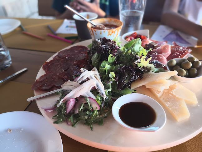 Opinii despre KONOBA ANNI - Mesni i riblji specijaliteti Novigrad în Novigrad - Gastronomija i ugostiteljstvo