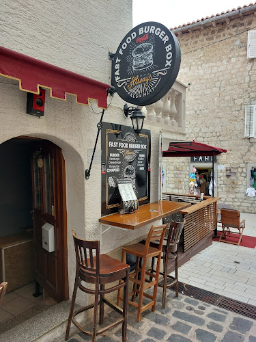 Opinii despre Fast food Burger Box în Krk - Gastronomija i ugostiteljstvo
