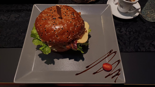 My Way Bar & Restaurant