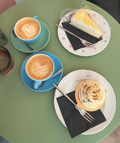 Oš Kolač - Artisan Cakes and Pastries - Split