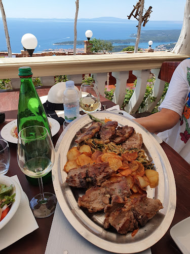 Opinii despre Restaurant Kamenjak în Banjol - Gastronomija i ugostiteljstvo