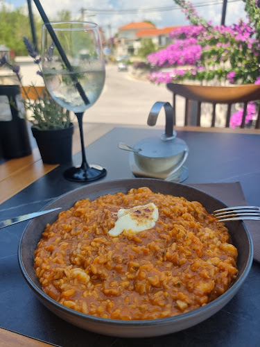 Zvonimirova Obala 9, 21224, Slatine