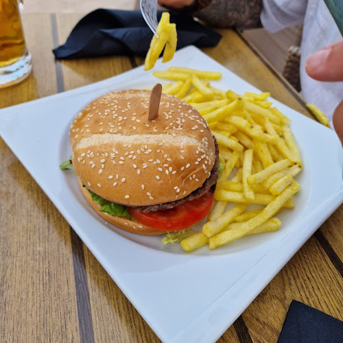 Cafe Bar Bistro Fontana