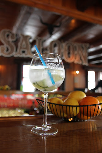 Caffe bar Saloon - Đakovo