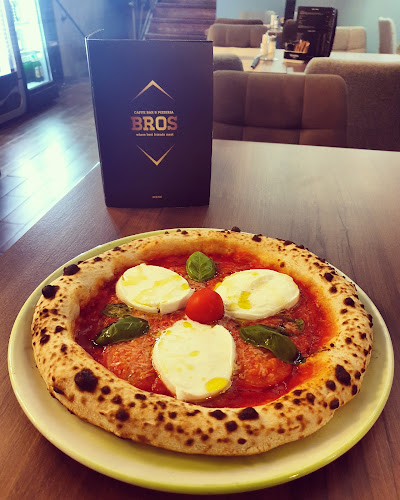 Comentarii opinii despre Caffe bar & Pizzeria Bros