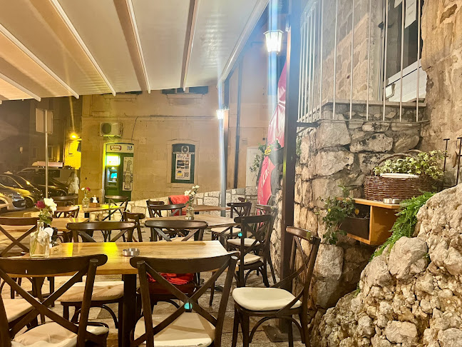 Dujkin dvor - Gastronomija i ugostiteljstvo