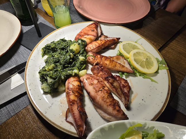 Pirates Kitchen seafood & steak