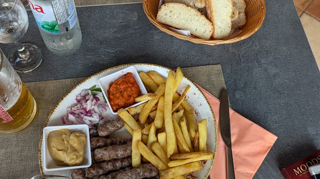 Omladinsko šetalište 1, 21311, Stobreč