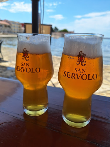 Comentarii opinii despre Burgers & more by San Servolo