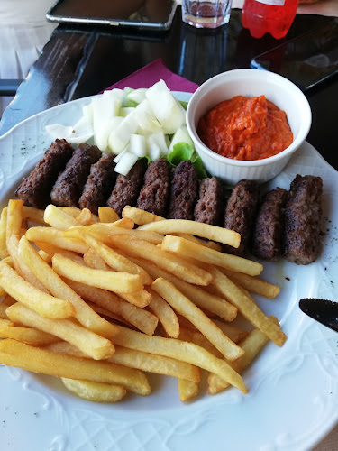 Opinii despre "Žardin" Traditional Restaurant în Kovači - Gastronomija i ugostiteljstvo