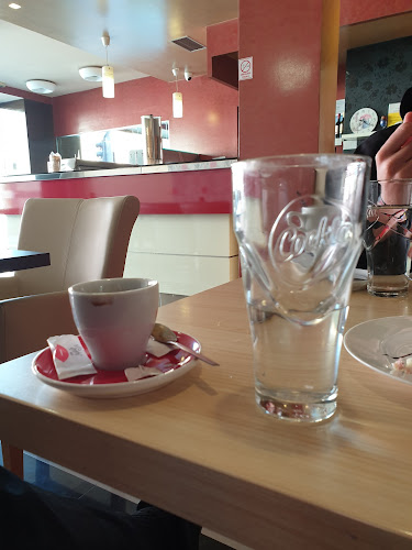 Opinii despre Pizzeria i slastičarna Tina în Slatina - Gastronomija i ugostiteljstvo