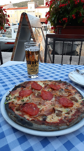 Comentarii opinii despre Pizzeria i spaghetteria Luna Rossa