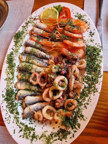 Obala 28, 21330, Gradac