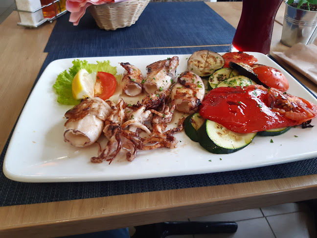 Obala, Ul. Maršala Tita 69, 52221, Rabac