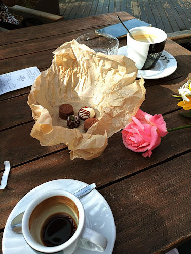 Harbor CookHouse & Club