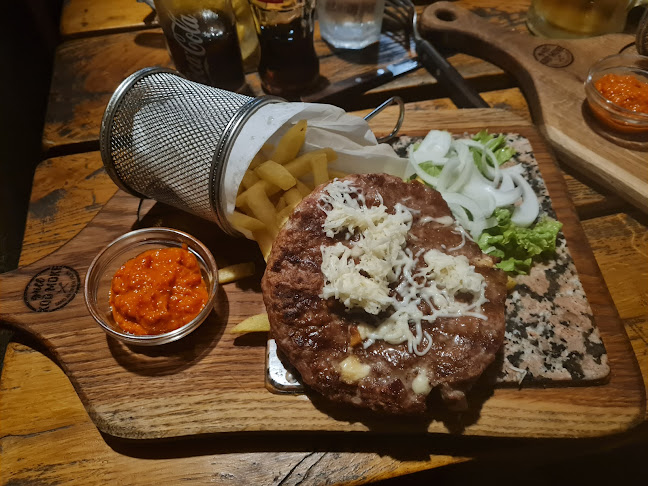 Ive Vlatkovića 2, 53270, Senj