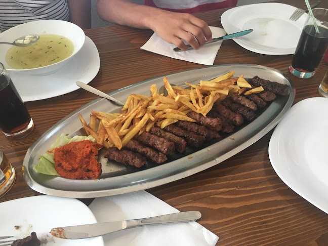 Pakomina Restaurant - Gastronomija i ugostiteljstvo