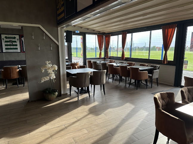 Gradski stadion, Ul. Hrvatske Bratske Zajednice 80, 10410, Velika Gorica