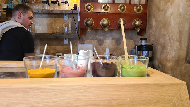 Comentarii opinii despre Augusto Coffee Shop