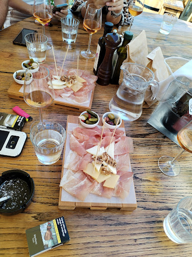 Restaurant Konoba Nada, Vrbnik - Gastronomija i ugostiteljstvo