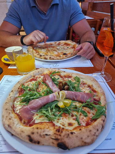 Pizza Pasta Tudors - Split