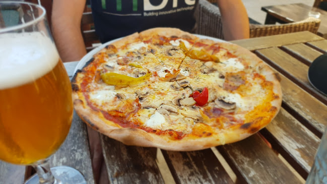 Comentarii opinii despre Lambik Bar & Bistro