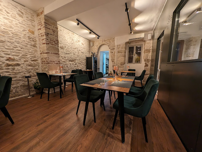 BACKYARD TRATTORIA - Pula