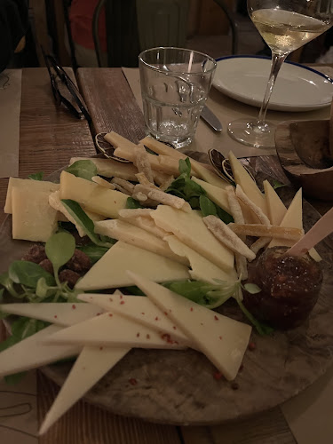 Comentarii opinii despre Uje restaurant