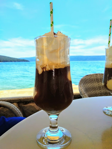 Ul. Lungo mare Svetog Mikule 21, 51557, Cres