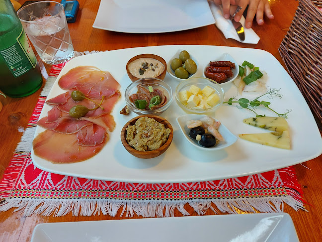 Ruže put 19, 22232, Zlarin