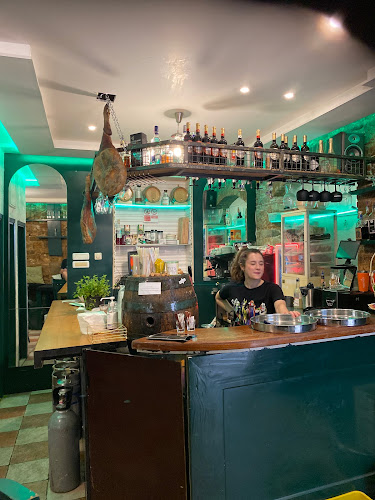 leopold's delicatessen bar - Split