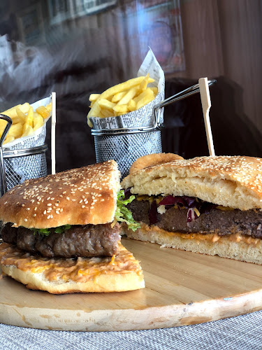 Papar Grill Makarska - Gastronomija i ugostiteljstvo