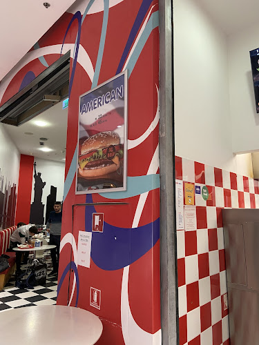 Opinii despre Surfer fast food în Osijek - Gastronomija i ugostiteljstvo