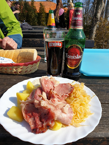 Opinii despre Restoran Zlatni Medvjed în Grad Zagreb - Gastronomija i ugostiteljstvo