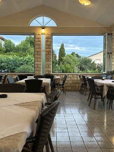 Opinii despre Restaurant Iva în Barbat na Rabu - Gastronomija i ugostiteljstvo