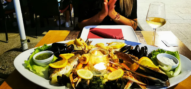 Restoran & lounge bar Meating - Gastronomija i ugostiteljstvo