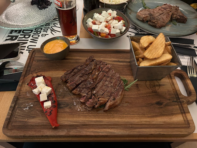 River pub - Gastronomija i ugostiteljstvo