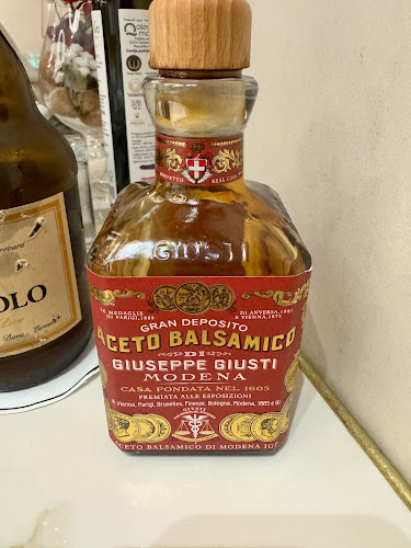 Forty Four Restaurant - Gastronomija i ugostiteljstvo