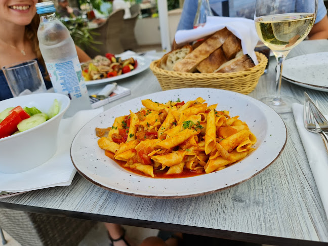 Ul. Tina Ujevića 30, 21276, Vrgorac