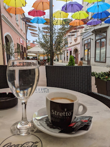 Vanilla Cocktail Bar & Lounge