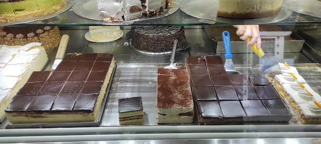 Relax - Gastronomija i ugostiteljstvo