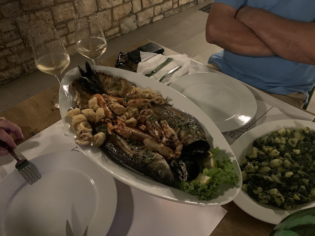 Restaurant Torre Fleisch- u. Fischgerichte, Pasta, Risotto - Tar