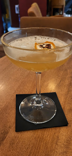 Comentarii opinii despre Buzz Bar