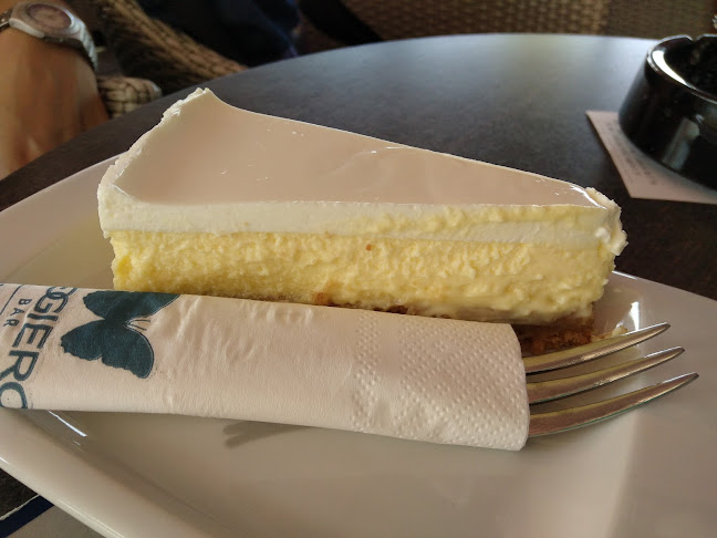 Av. Većeslava Holjevca 62, 10000, Buzin