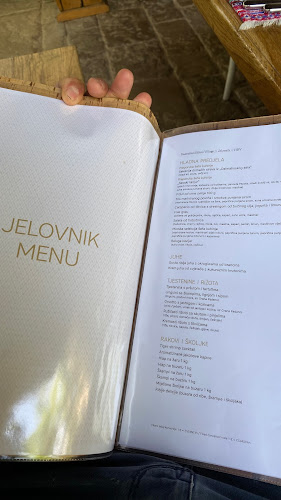 Opinii despre Dalmatian Ethno Village în Šibenik - Gastronomija i ugostiteljstvo