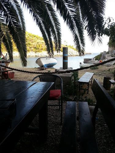 Opinii despre Duba Beach Bar în Hvar - Gastronomija i ugostiteljstvo