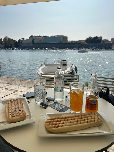 Obala kneza Branimira 10A, 23000, Zadar