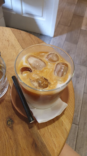 Augusto Coffee Shop - Gastronomija i ugostiteljstvo