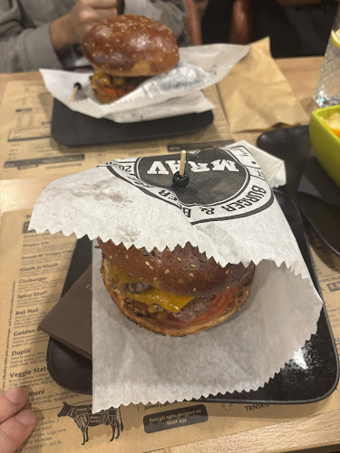 Comentarii opinii despre Burger & Beer Bar Mrav